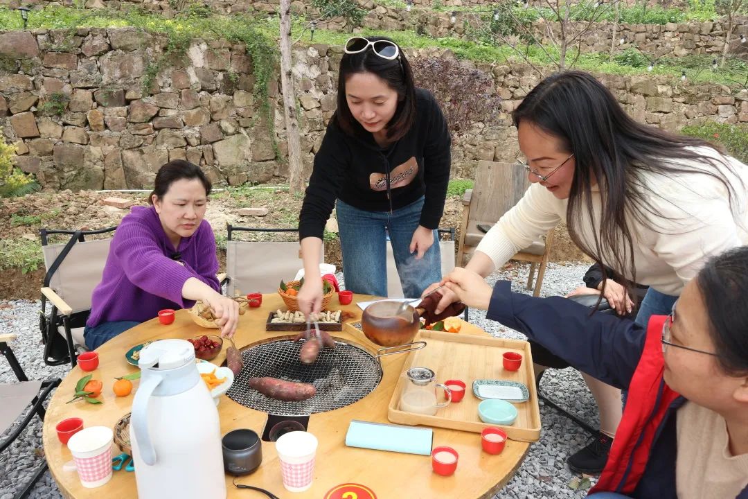 奋进新征程 巾帼绽青春丨6008集团官方网站股份各工会三八节运动精彩一直_党建风范_党建专栏_重庆6008集团官方网站
