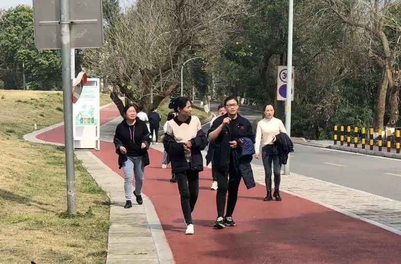 奋进新征程 巾帼绽青春丨6008集团官方网站股份各工会三八节运动精彩一直_党建风范_党建专栏_重庆6008集团官方网站