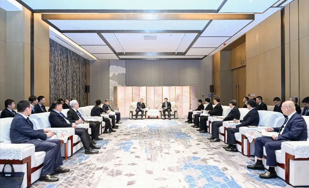 中国机械工业仪器仪表集团在渝揭牌 袁家军会见张晓仑等_新闻资讯_新闻资讯_重庆6008集团官方网站